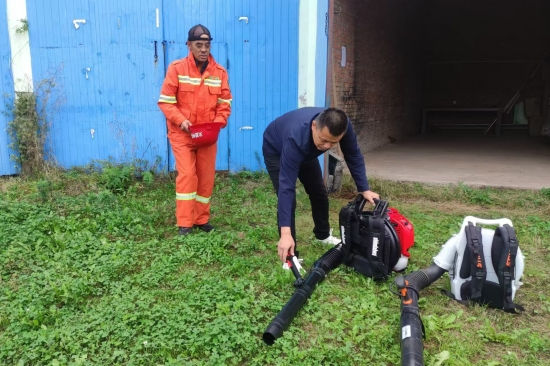 1728523427548225.jpg 明水林場開展防火設(shè)備檢修工作 全力備戰(zhàn)秋季防火 (3).jpg