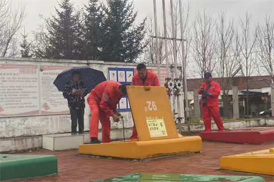 1729665745261512.jpg 物資公司全力做好加油高峰安全保供活動(dòng) (2).jpg