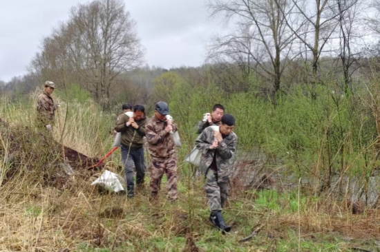 筑牢安全防線 守護(hù)生命家園東北岔林場扎實(shí)開展“防災(zāi)減災(zāi)日”系列活動(dòng)（1）.jpg