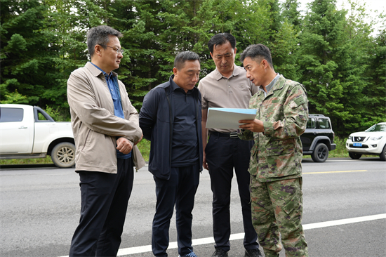 1750383599331586.jpg 吉林省林業(yè)和草原局赴泉陽(yáng)林業(yè)有限公司開展公用基礎(chǔ)設(shè)施建設(shè)專項(xiàng)調(diào)研(3).jpg