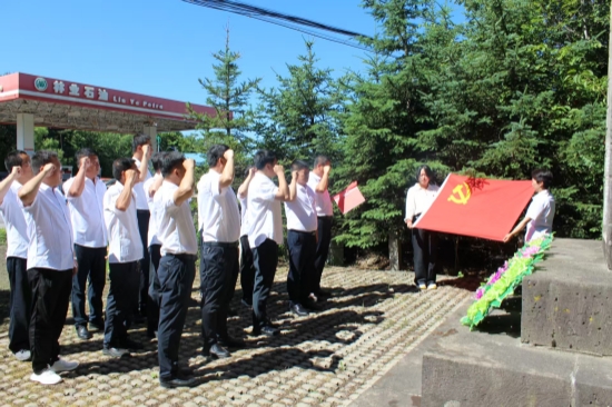 1752564770703483.jpg 傳承紅色基因 凝聚奮進力量 泉林公司各基層單位開展慶“七一”系列活動(2).jpg