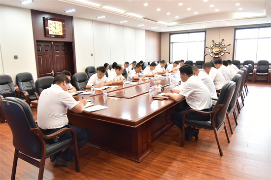 1752651020933935.jpg 泉林公司黨委召開理論學(xué)習(xí)中心組集體(擴(kuò)大)學(xué)習(xí)會(huì)暨深入貫徹中央八項(xiàng)規(guī)定精神學(xué)習(xí)教育專題讀書班(4).jpg