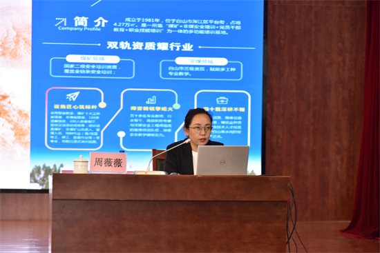 1760063708216469.jpg MHB_7755.jpg